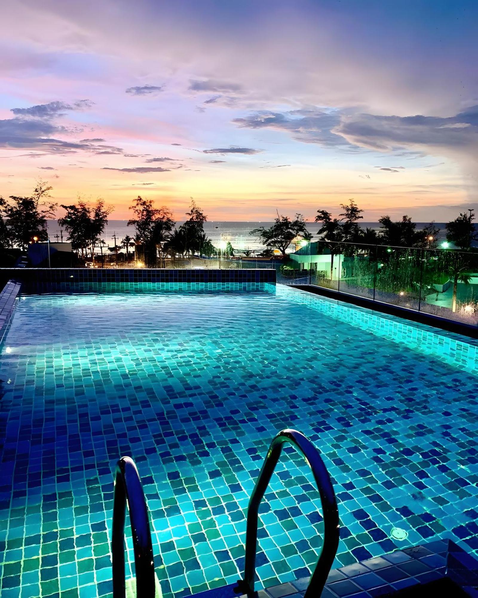 Phoenix Hotel Karon Beach Extérieur photo